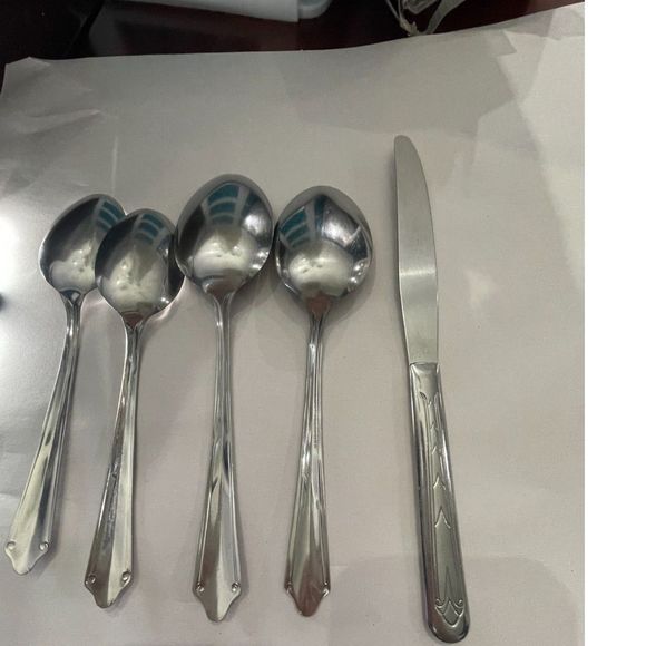 5 pieces of Flatware - Kenilworth (Stainless) By‎ Ekco Silver (Replacements) - Picture 4 of 5